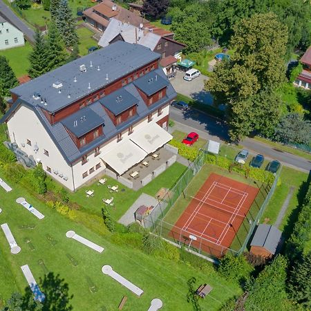 Hotel Toc Lipova Lazne Exteriör bild